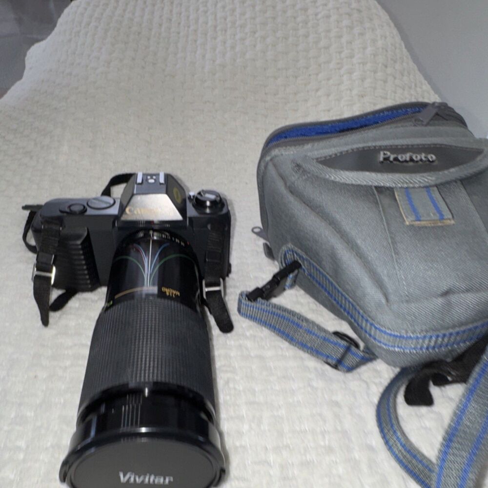 Vivitar VIVITAR SLR 35mm Manual Focus Film Camera Black Classic Photography